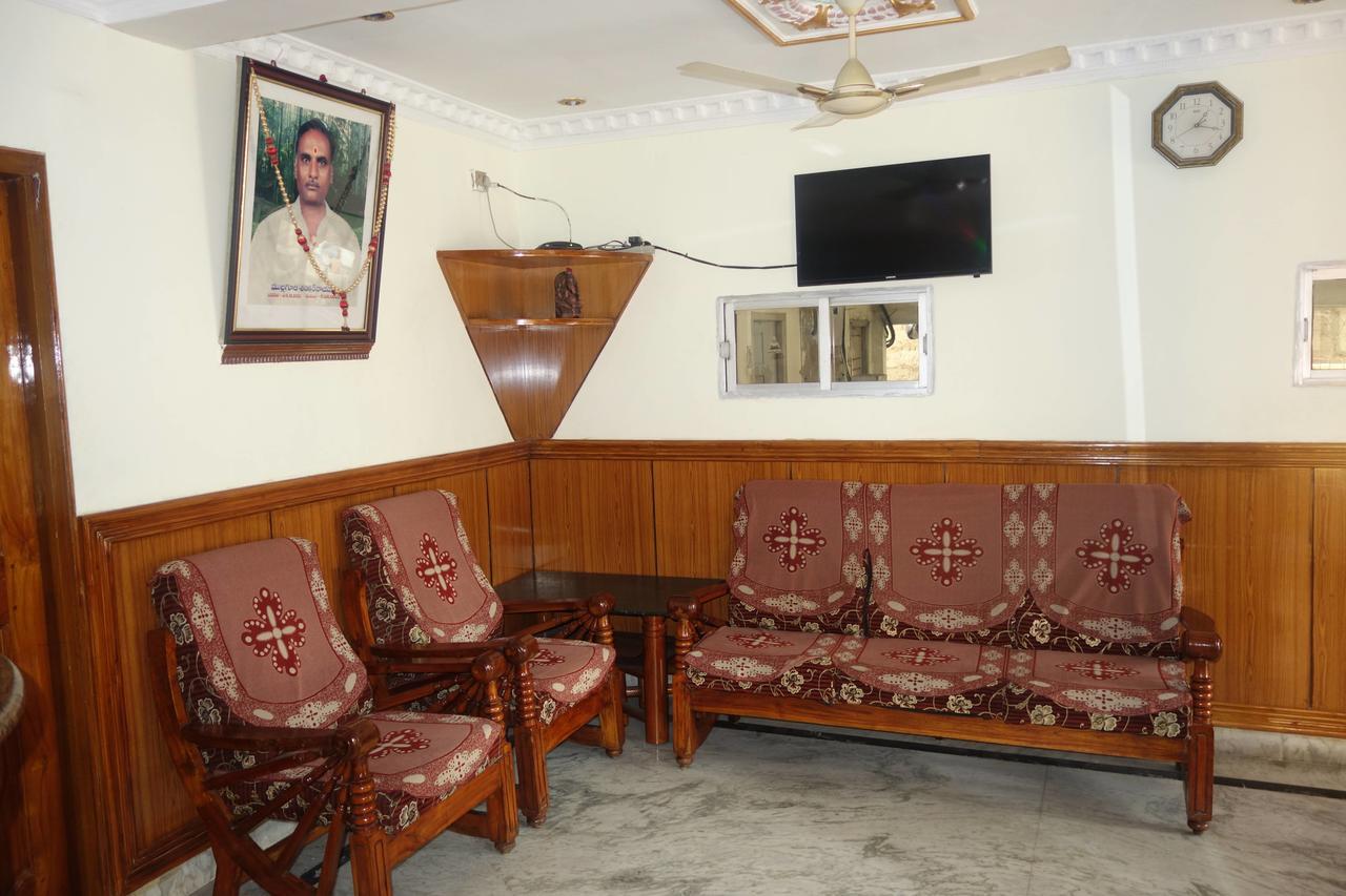 蒂鲁帕蒂 Sree Vaibhav Residency酒店 外观 照片