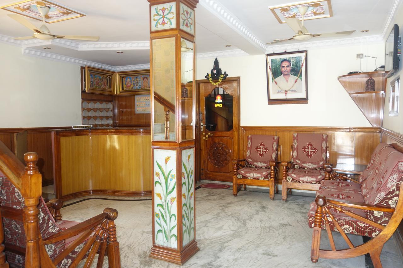 蒂鲁帕蒂 Sree Vaibhav Residency酒店 外观 照片