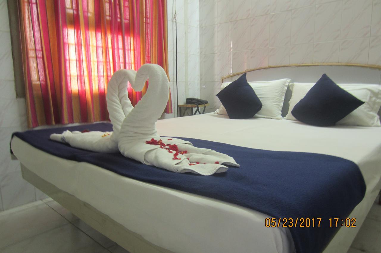 蒂鲁帕蒂 Sree Vaibhav Residency酒店 外观 照片
