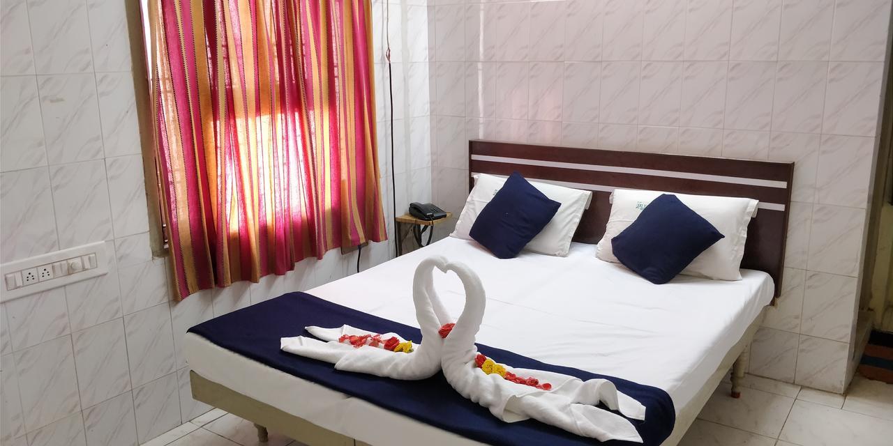 蒂鲁帕蒂 Sree Vaibhav Residency酒店 外观 照片